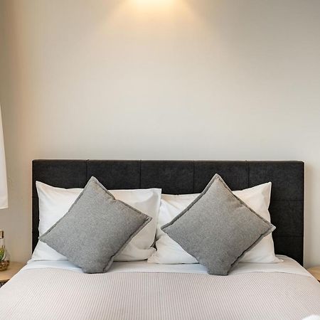 White & Gray Apartment レティムノ エクステリア 写真