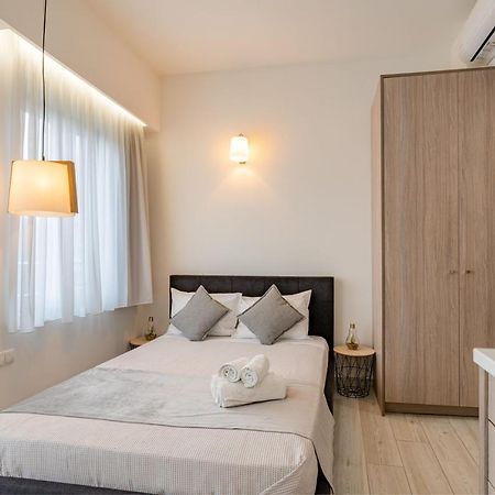 White & Gray Apartment レティムノ エクステリア 写真