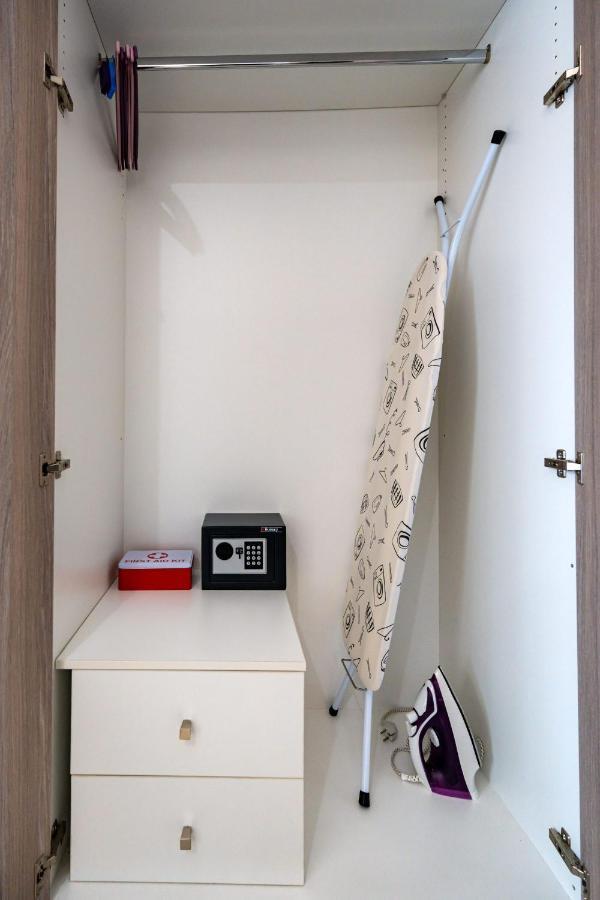 White & Gray Apartment レティムノ エクステリア 写真