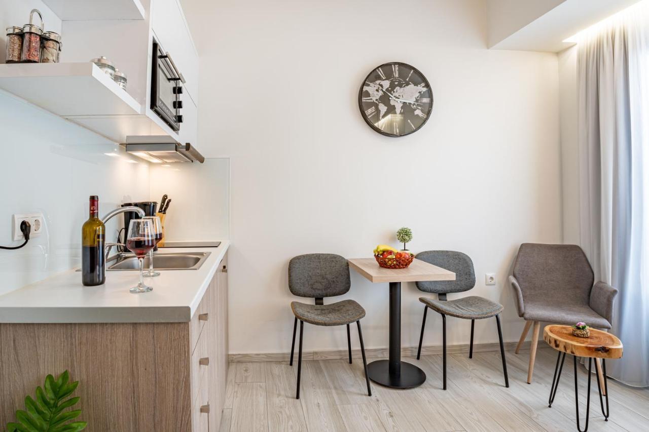 White & Gray Apartment レティムノ エクステリア 写真