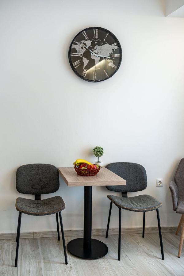White & Gray Apartment レティムノ エクステリア 写真