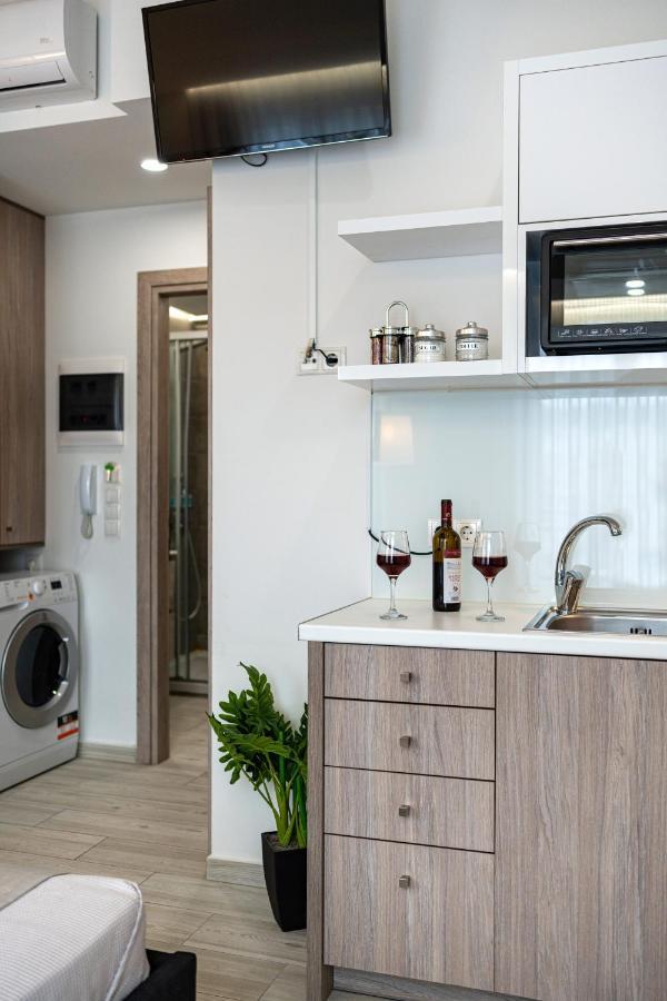 White & Gray Apartment レティムノ エクステリア 写真